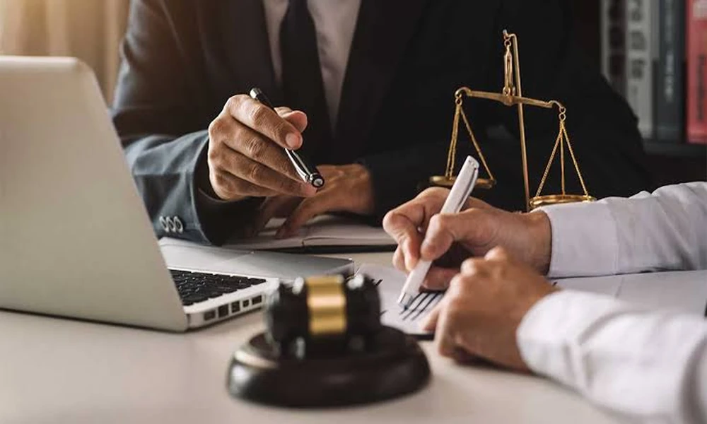 Choosing Suitable Solicitors Strengthening Every Stage of Legal Claim Preparation
