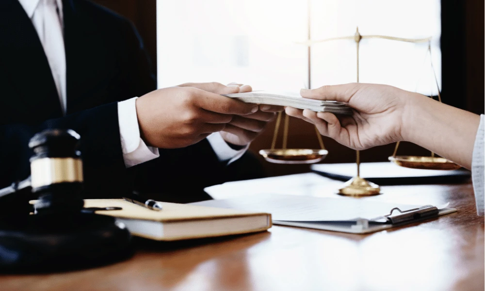 Can A Criminal Lawyer For Felony Charges Negotiate With Prosecutors?